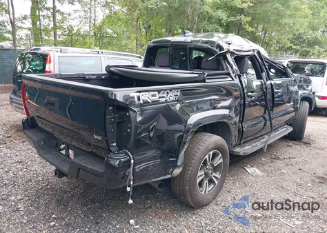 2017 Toyota Tacoma Dbl Cab/Sr/Trdspt/Or/Pro z USA, uszkodzony, nr VIN 5TFCZ5AN5HX067805